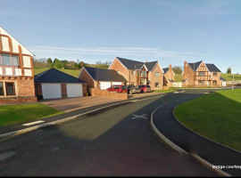 Plot 5 Bronhyddon